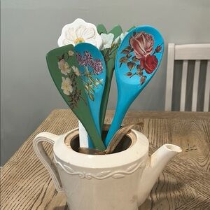 Decorative Floral Wooden Utensil Bouquet